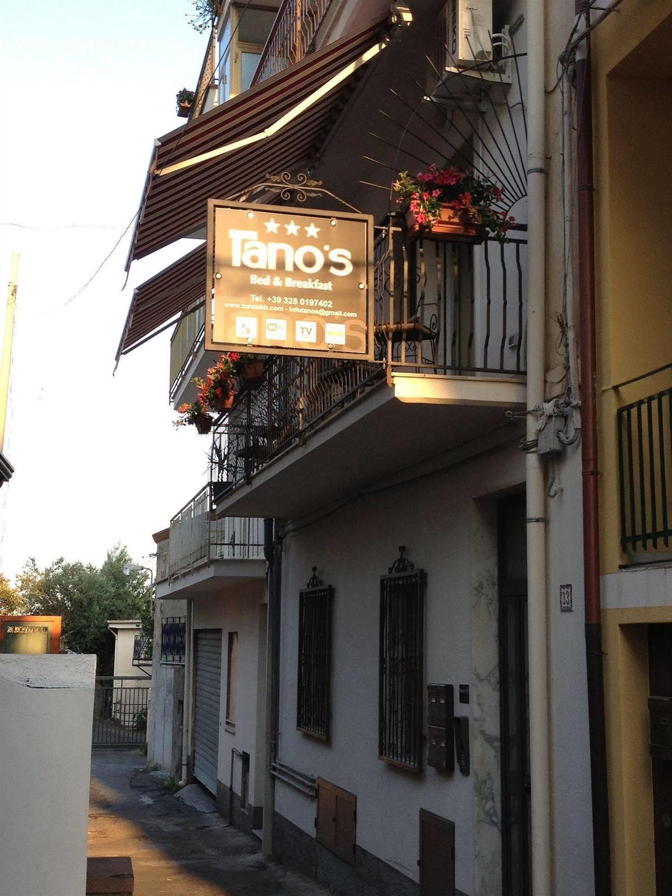Tano'S Διαμέρισμα Giardini Naxos Εξωτερικό φωτογραφία